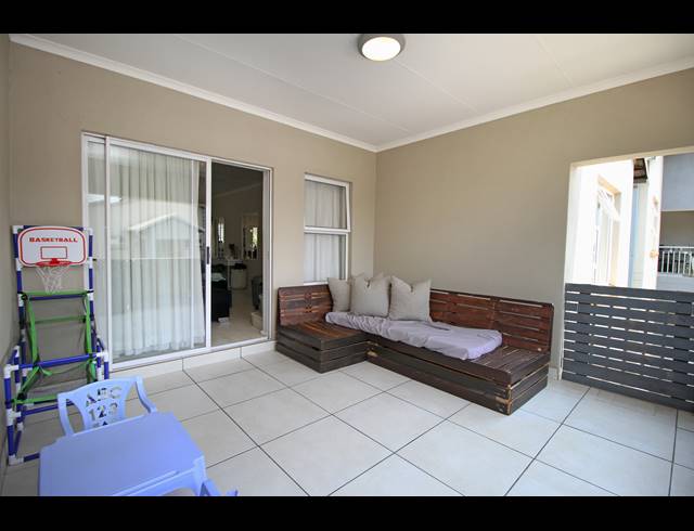 3 BEDROOM APARTMENT FOR SALE IN NORTH RIDING